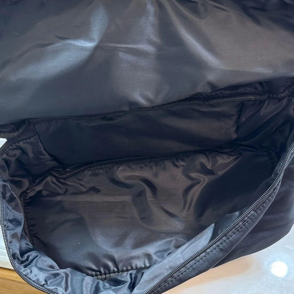 Beyond Yoga Black Convertible Drawstring Tote - Picture 9 of 10
